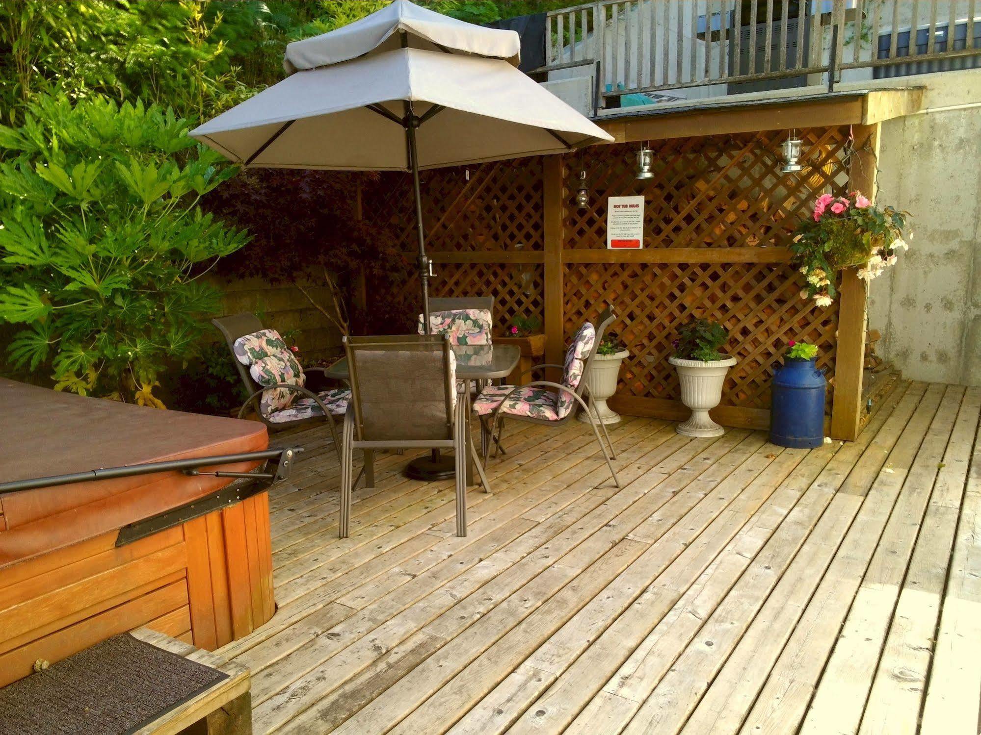Sechelt Inlet B&B Bagian luar foto